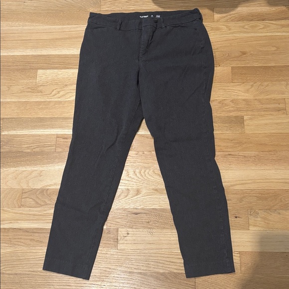 High-Waisted Pixie Skinny Pants, Size 10 Petite, Dark Gray, Fair Used Condition - Picture 4 of 9
